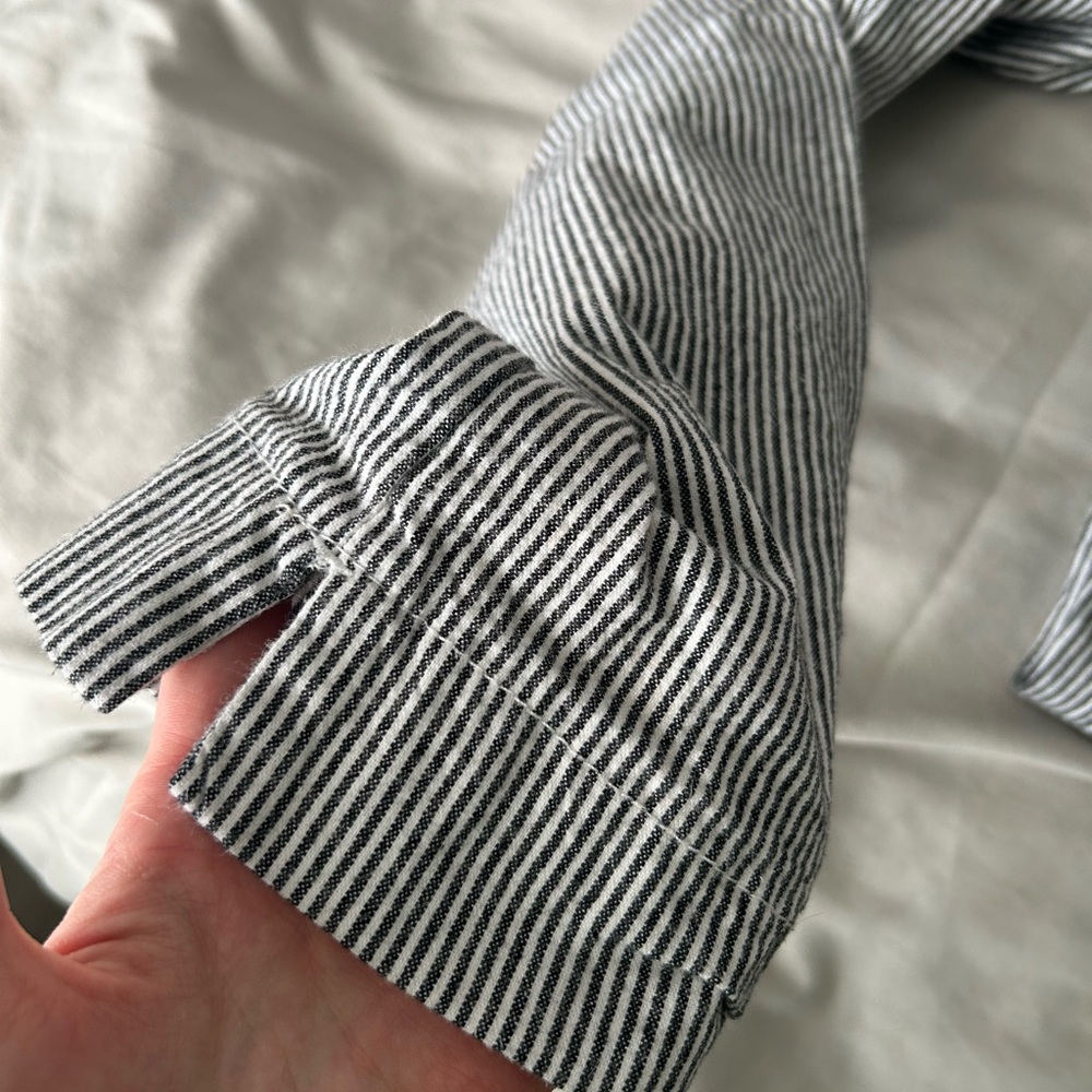 Hollister Black and White Chinos Classic Style - Picture 3 of 6